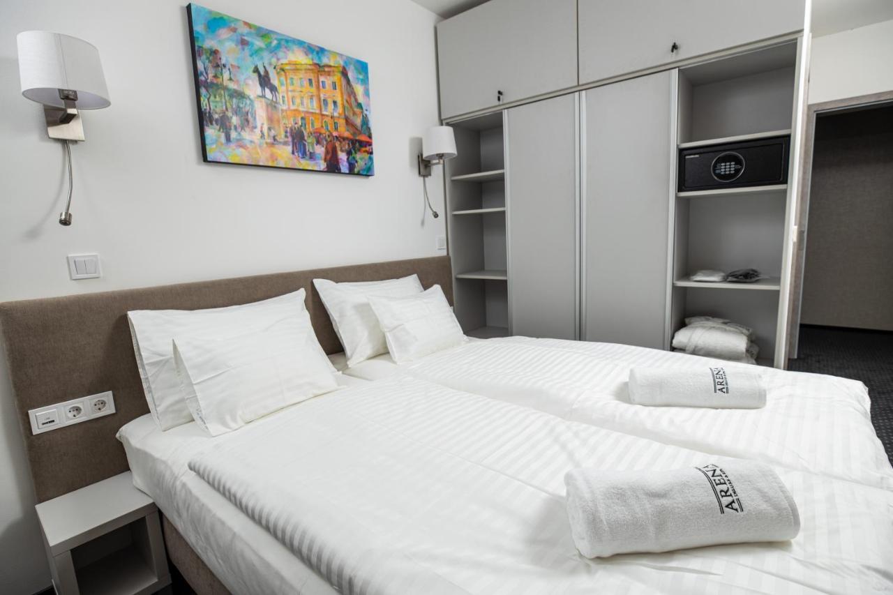 Hotel Arena Deluxe & Szegedin