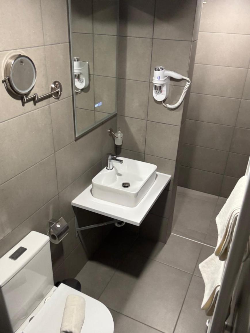 Arena Deluxe & Отель *